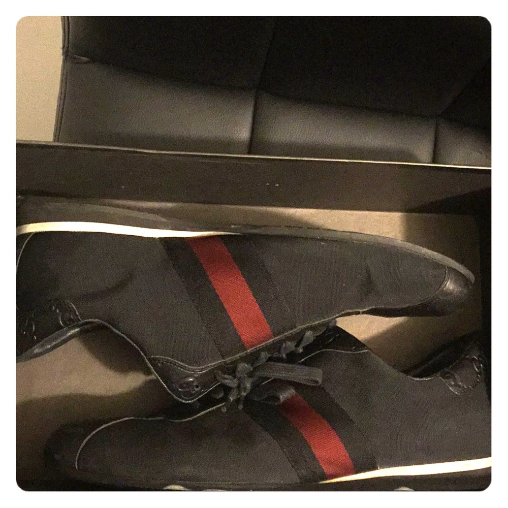 Men’s black Gucci sneakers sz. 11